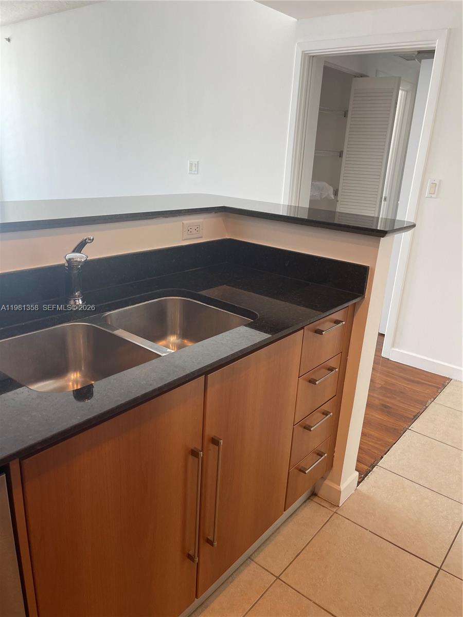 335 S Biscayne Boulevard 3610 Property Photo 7