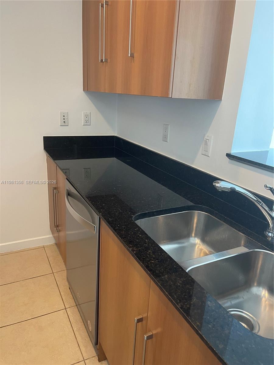 335 S Biscayne Boulevard 3610 Property Photo 8