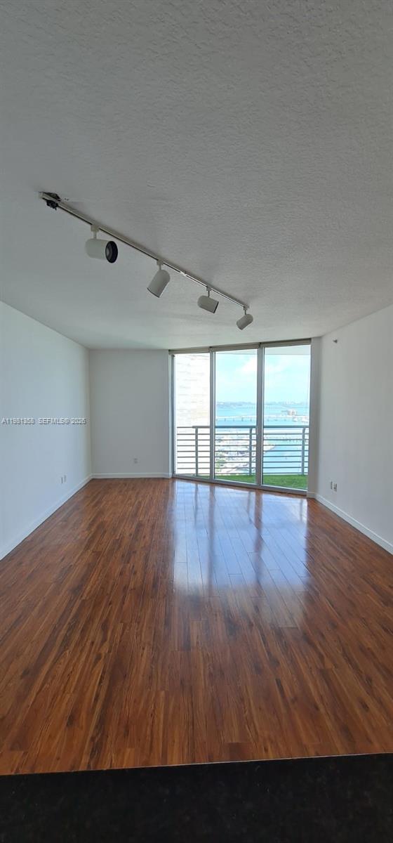 335 S Biscayne Boulevard 3610 Property Photo 9