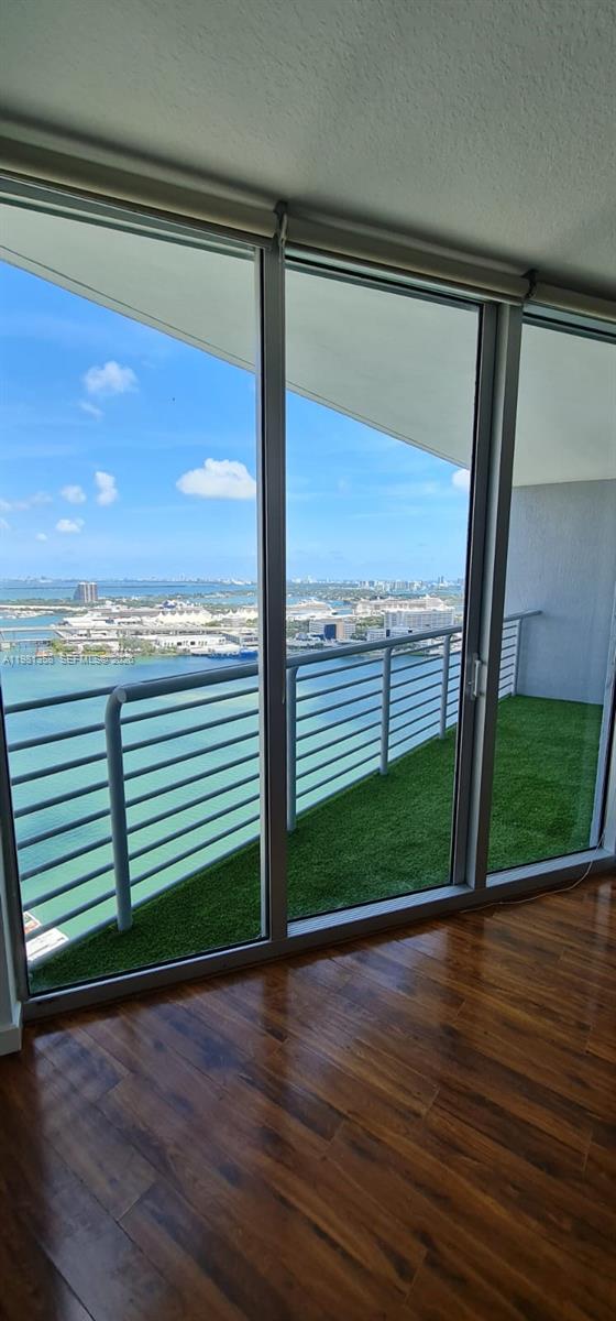 335 S Biscayne Boulevard 3610 Property Photo 19