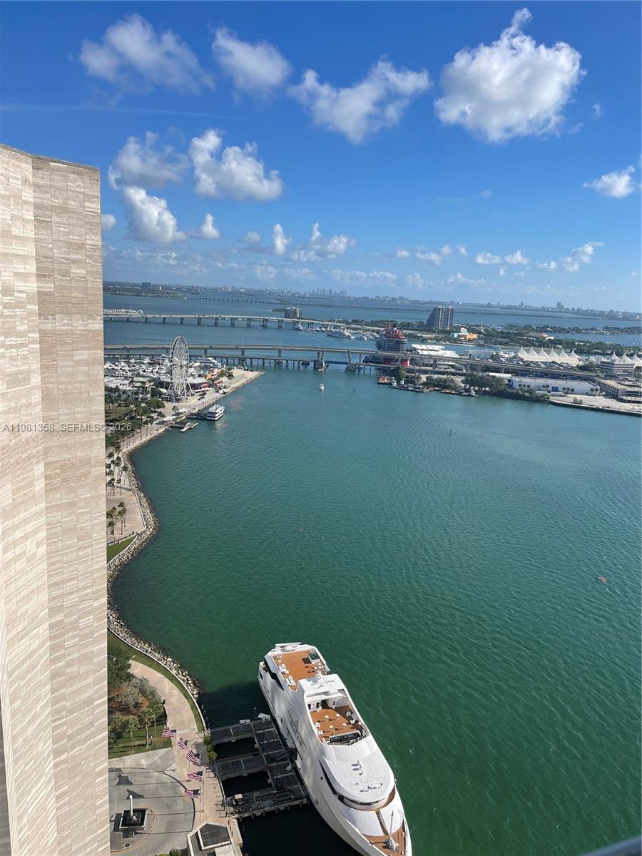 335 S Biscayne Boulevard 3610 Property Photo 21