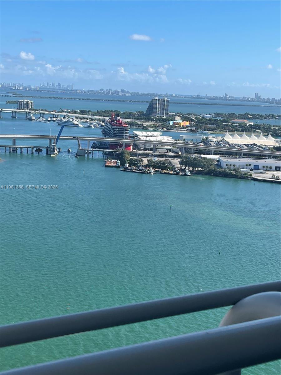 335 S Biscayne Boulevard 3610 Property Photo 24