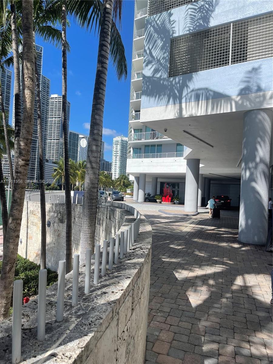 335 S Biscayne Boulevard 3610 Property Photo 29