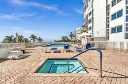 1370 S Ocean Boulevard 1506 Property Photo 13