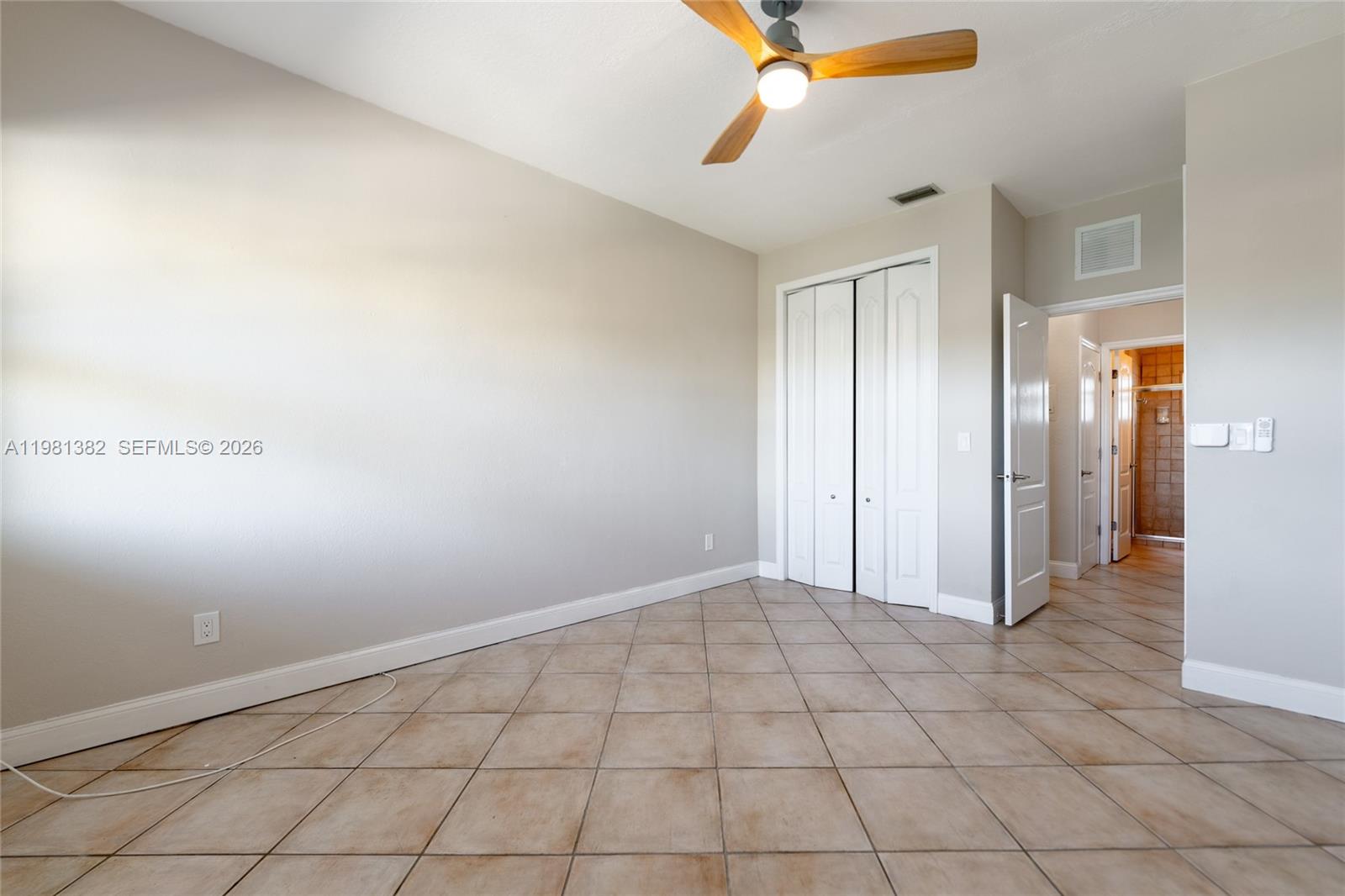 2225 Ne 123rd Street 215 Property Photo 15