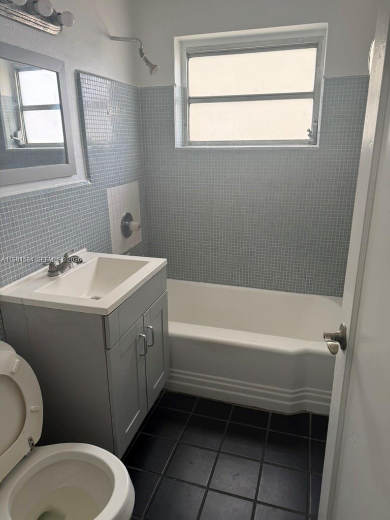 424 Ne 82nd Street 4c Property Photo 12