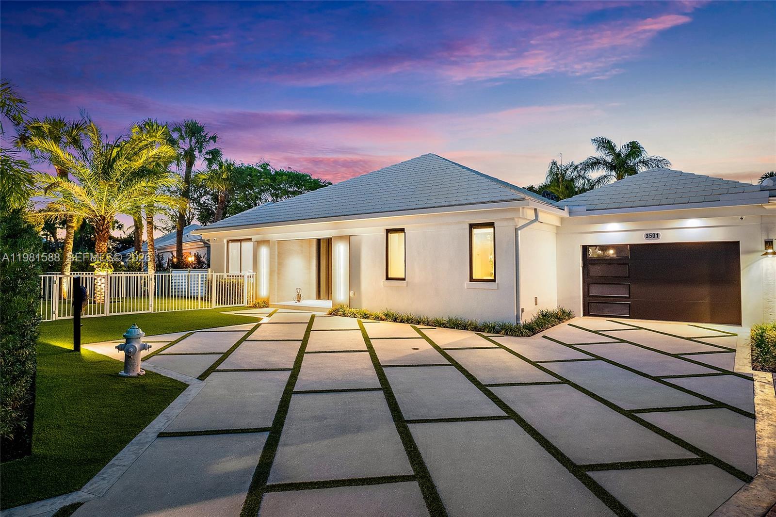 3501 Captains Way Property Photo 4