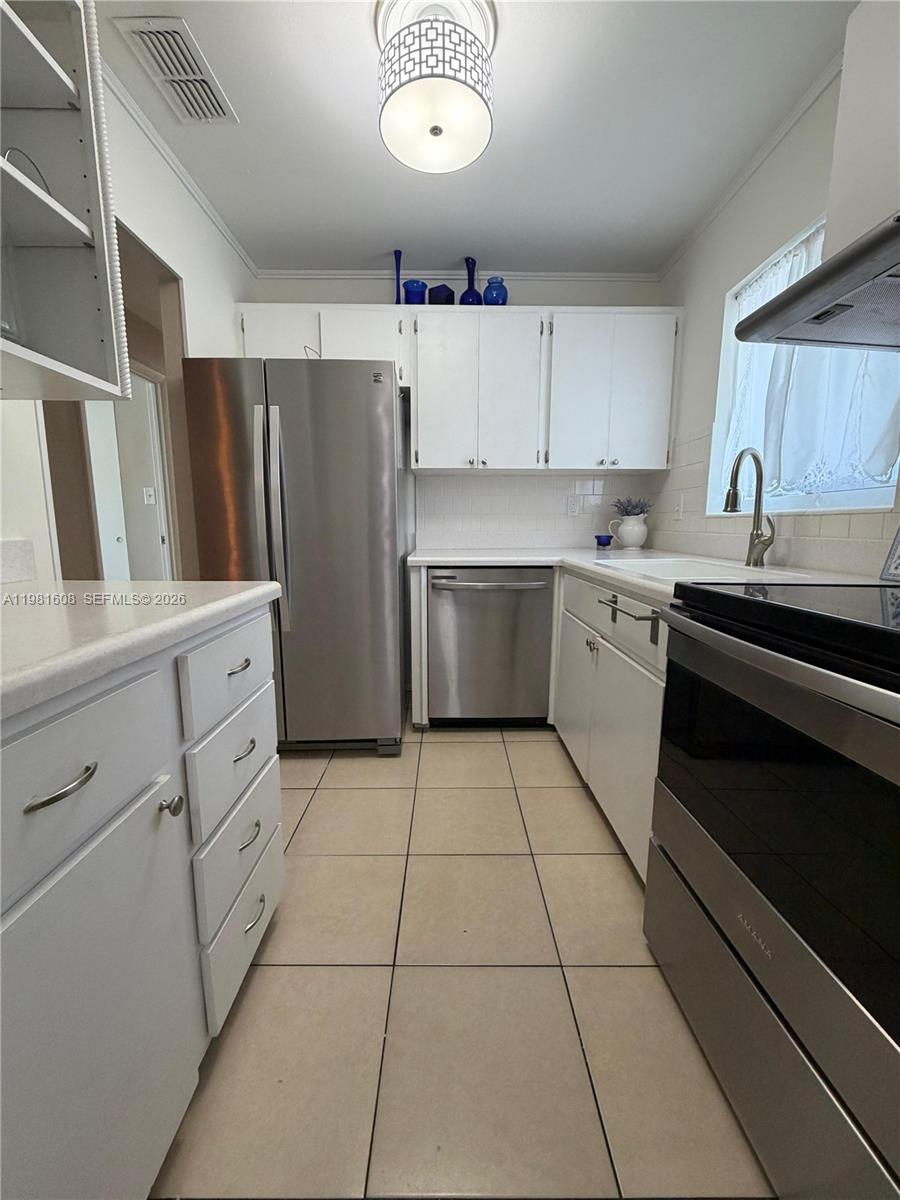 1832 Sunny Drive D-32 Property Photo 1