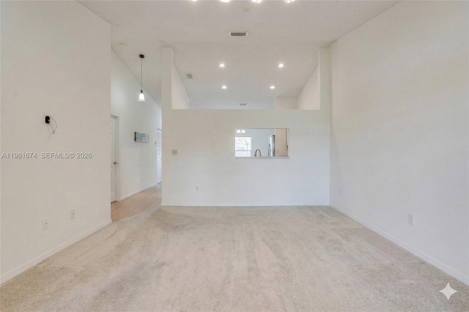 7641 Nw 99th Avenue Property Photo 15