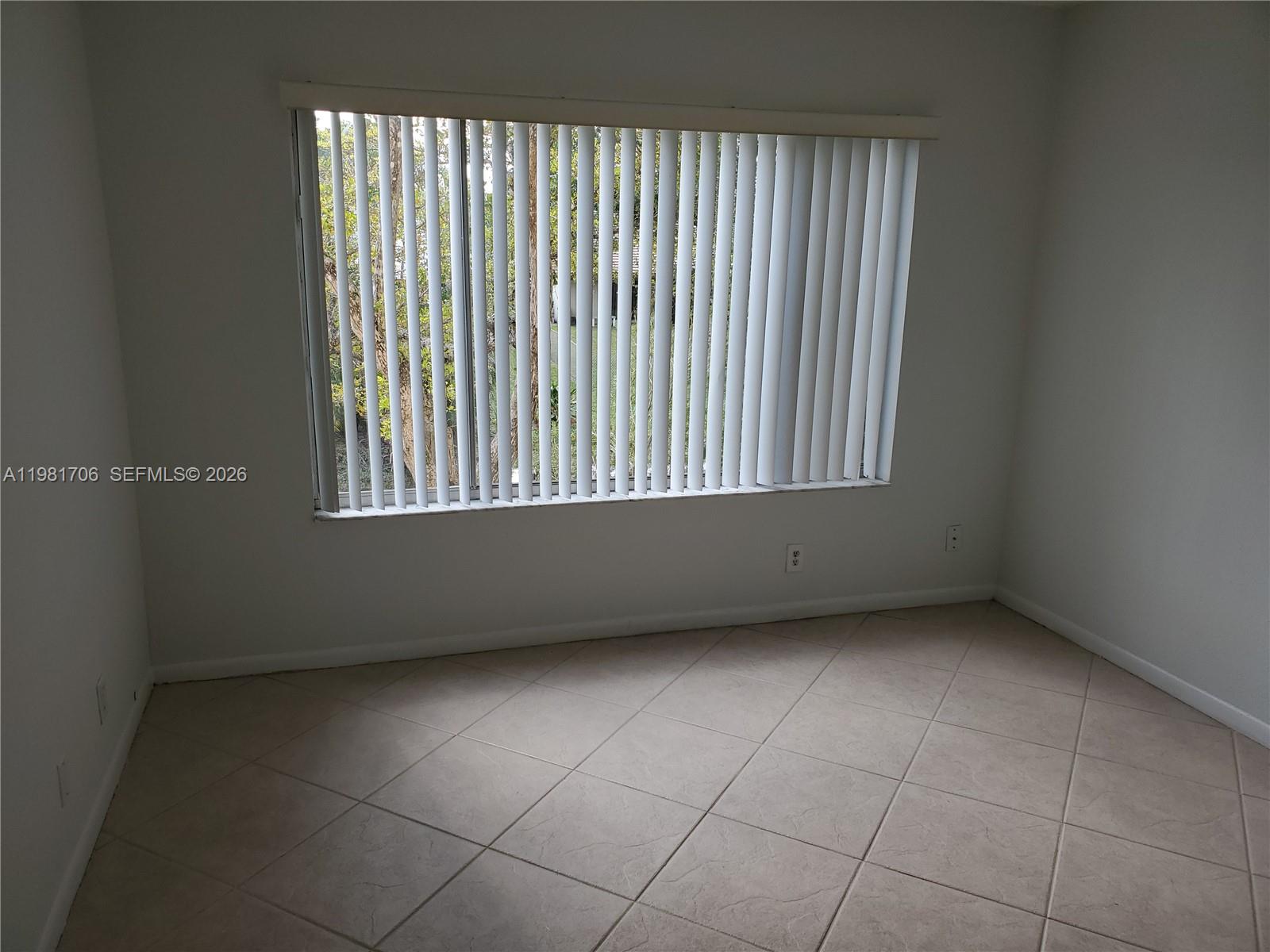 3212 Nw 102nd Terrace 203-f Property Photo 15
