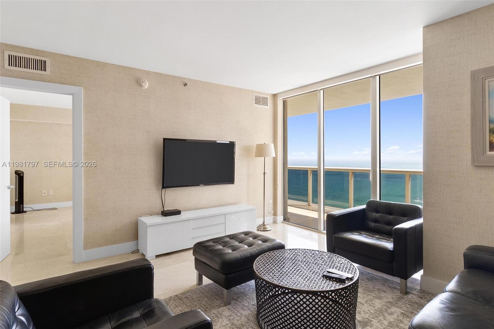 1830 S Ocean Drive 2904 Property Photo 3