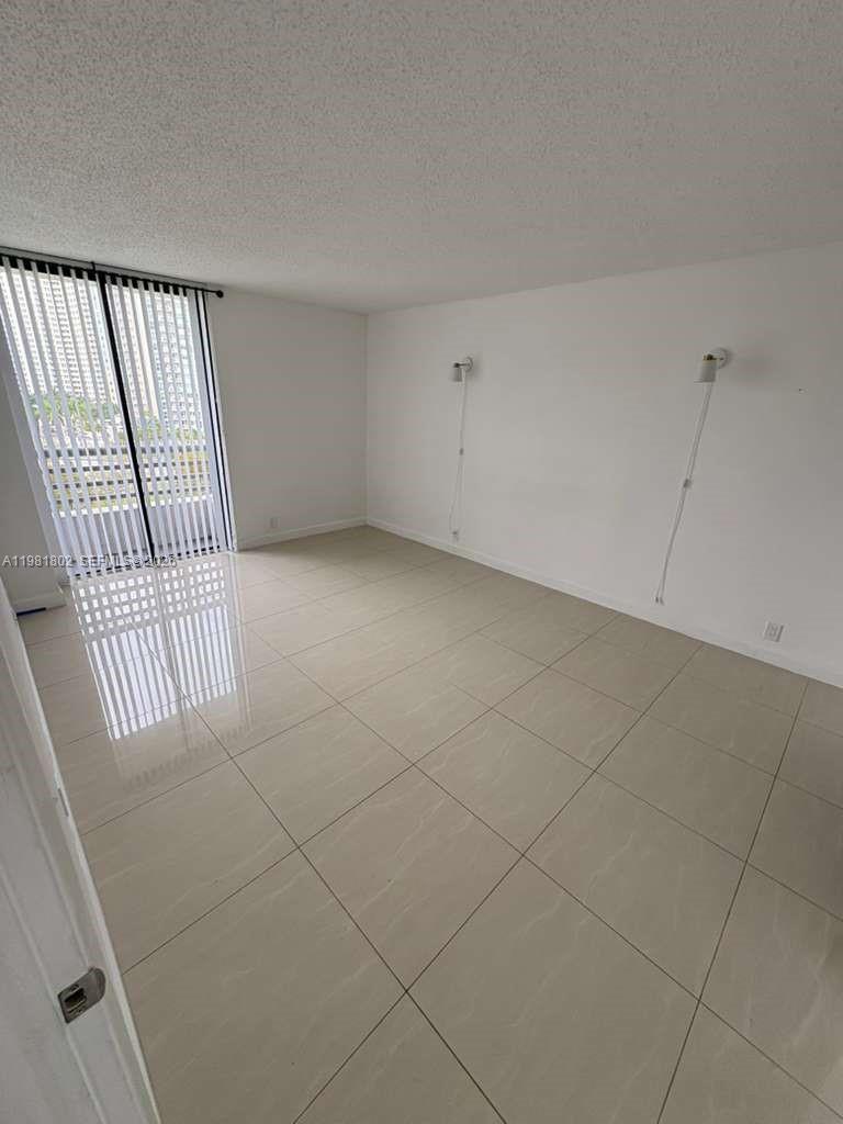 3300 Ne 191st Street 801 Property Photo 8