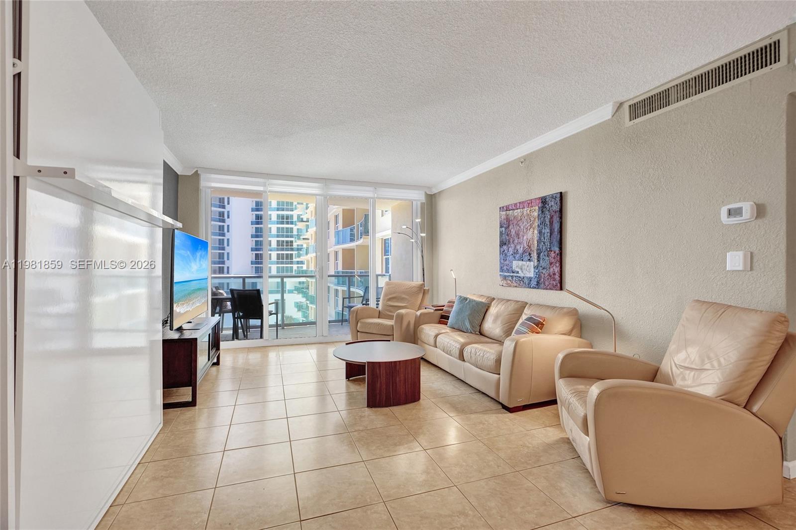 2501 S Ocean Drive 618 (available March 31) Property Photo 7