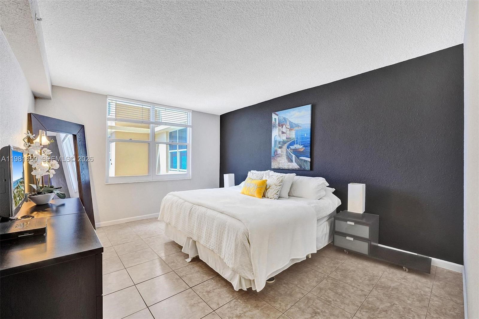 2501 S Ocean Drive 618 (available March 31) Property Photo 17