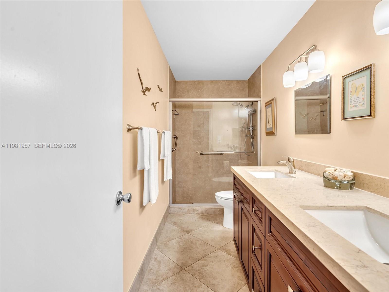 8111 Songbird Terrace B Property Photo 19