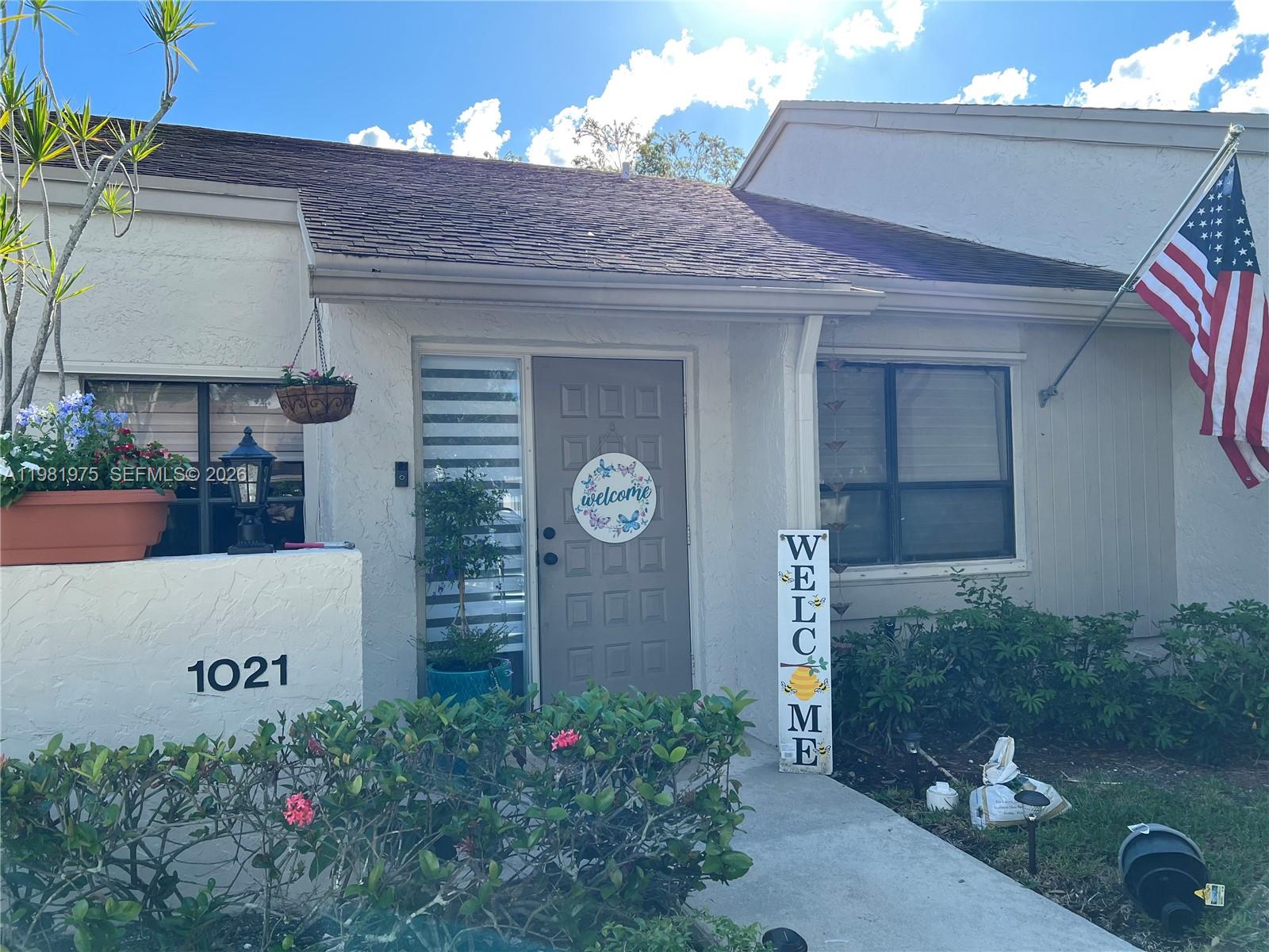 1021 Nw 79th Avenue Property Photo 1