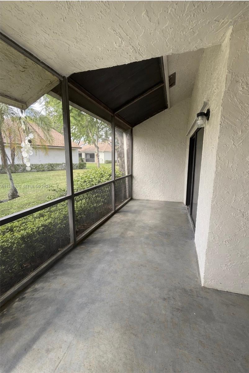 1021 Nw 79th Avenue Property Photo 23