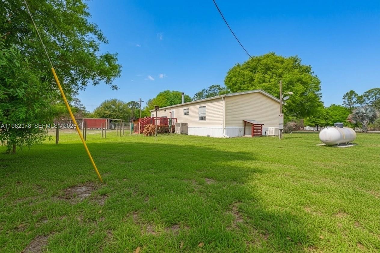 1700 Tampa Avenue Property Photo 2