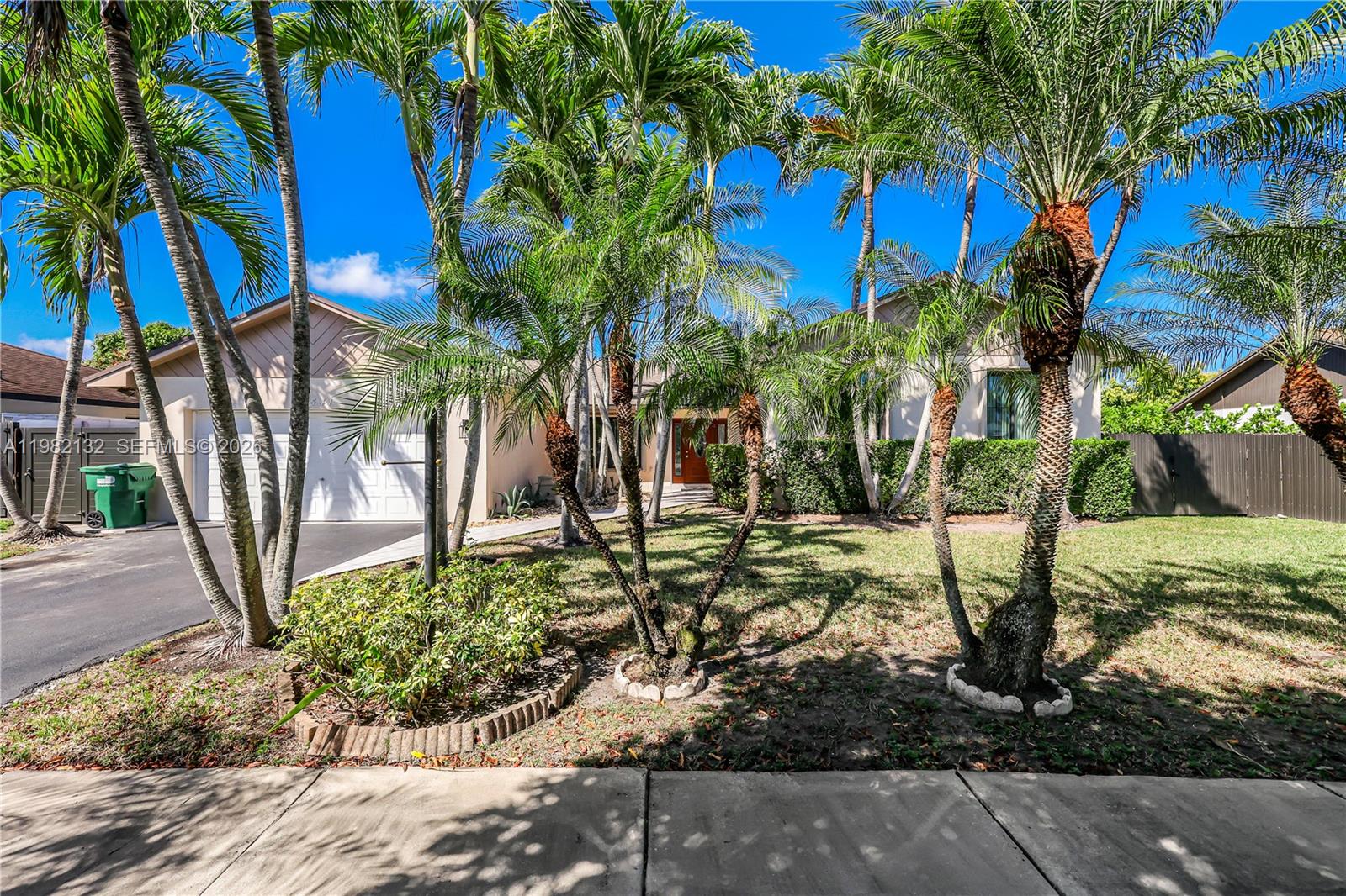 11541 Sw 100th Street Property Photo 1