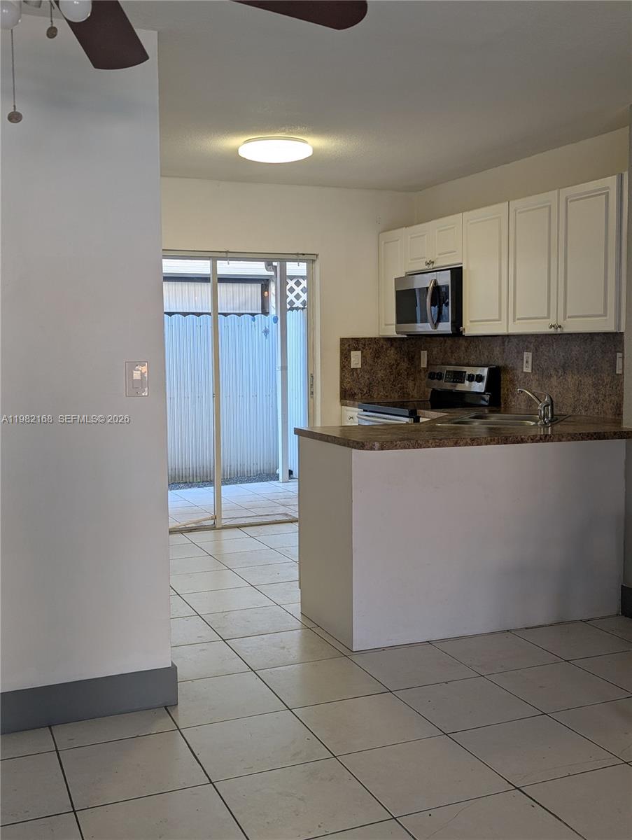 2485 W 76th Street 109 Property Photo 10