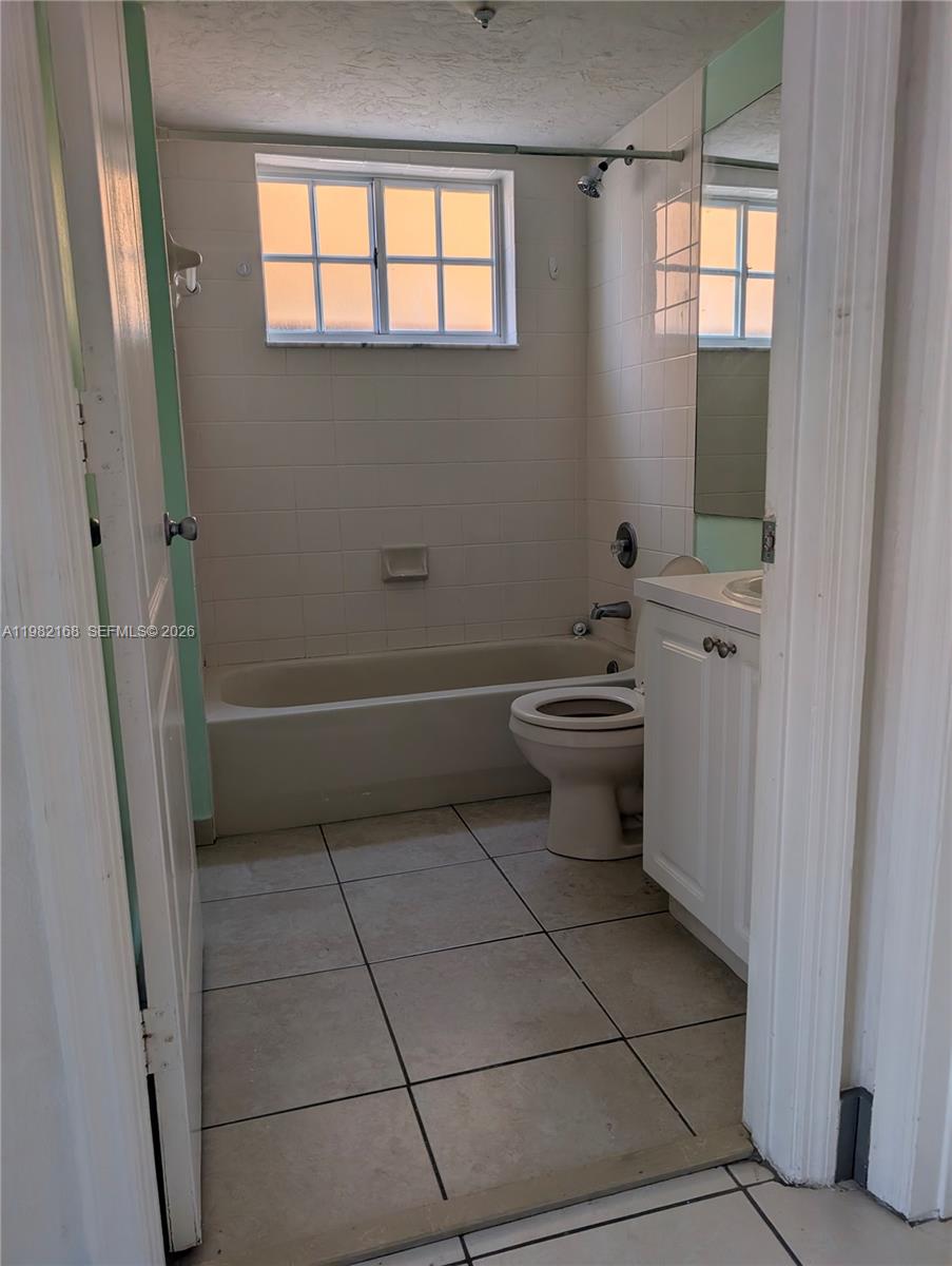 2485 W 76th Street 109 Property Photo 20