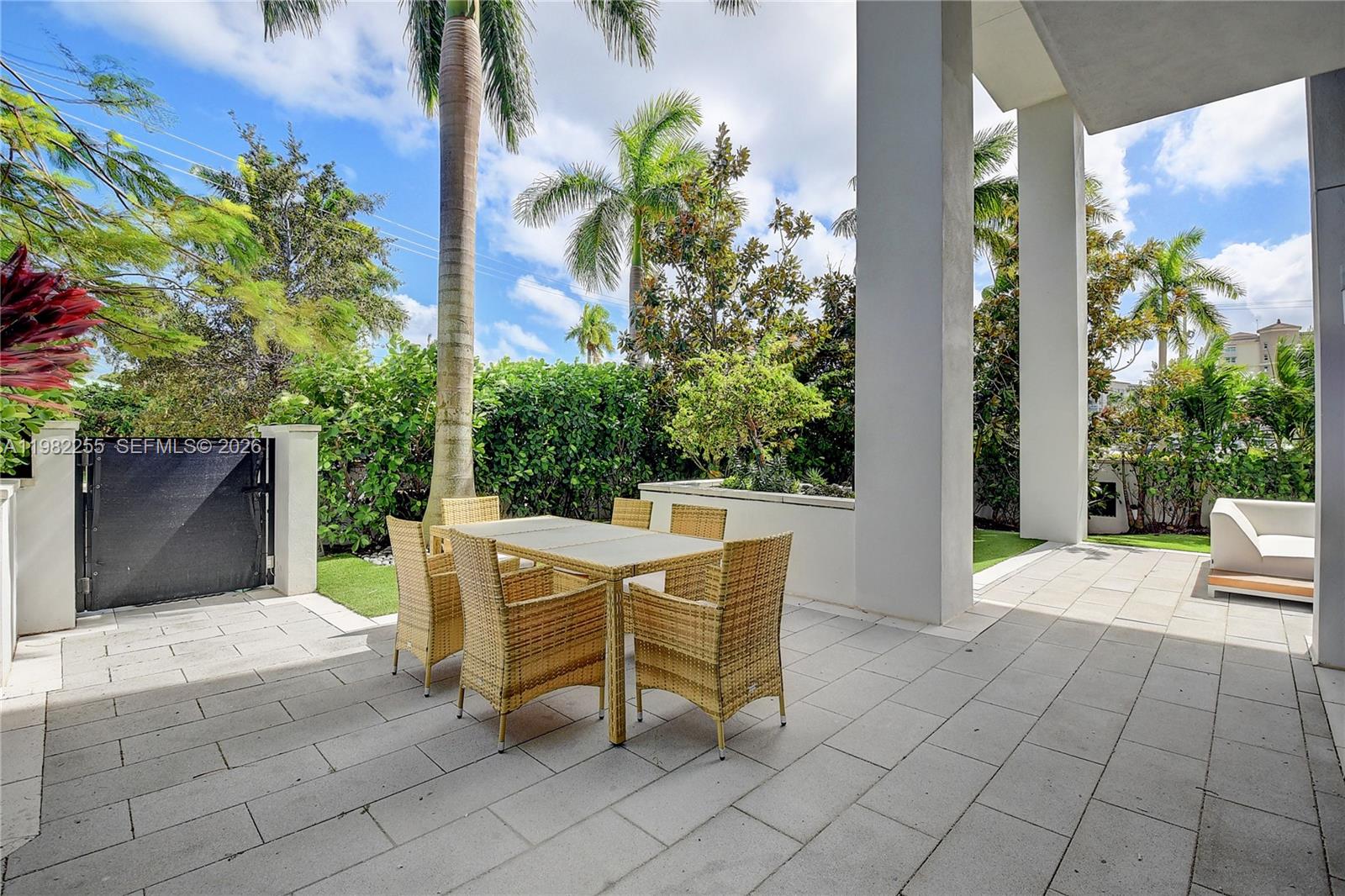 155 E Boca Raton Road Th1 Property Photo 9