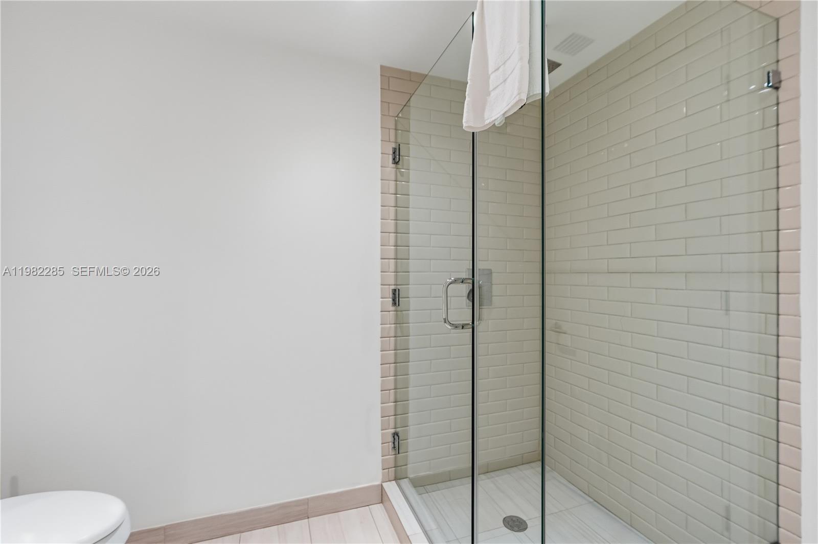 4010 S Ocean Drive R2005 Property Photo 29