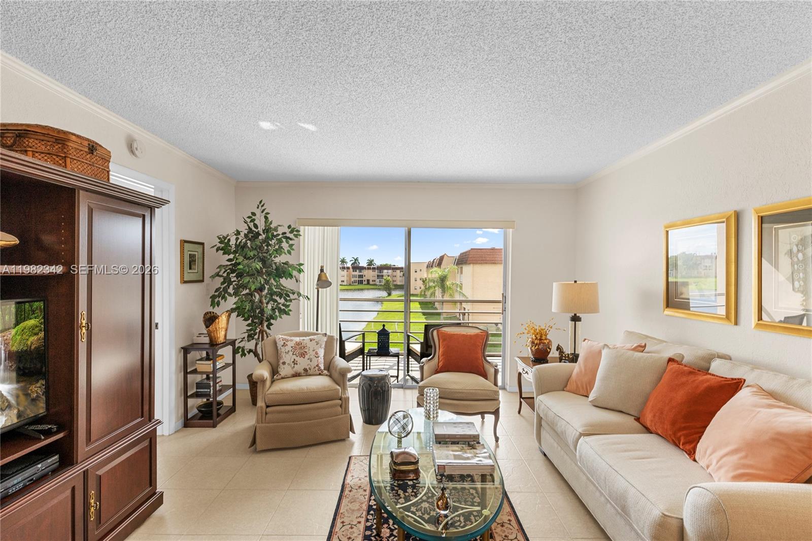 8950 Sunrise Lakes Boulevard 309 Property Photo 1