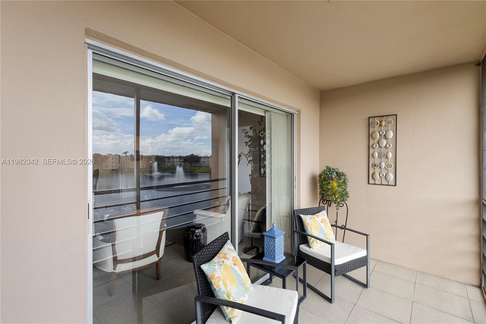 8950 Sunrise Lakes Boulevard 309 Property Photo 7