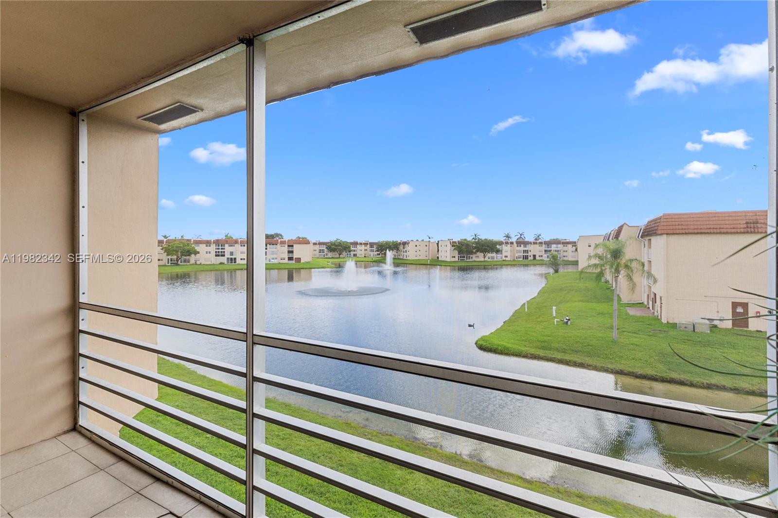 8950 Sunrise Lakes Boulevard 309 Property Photo 8
