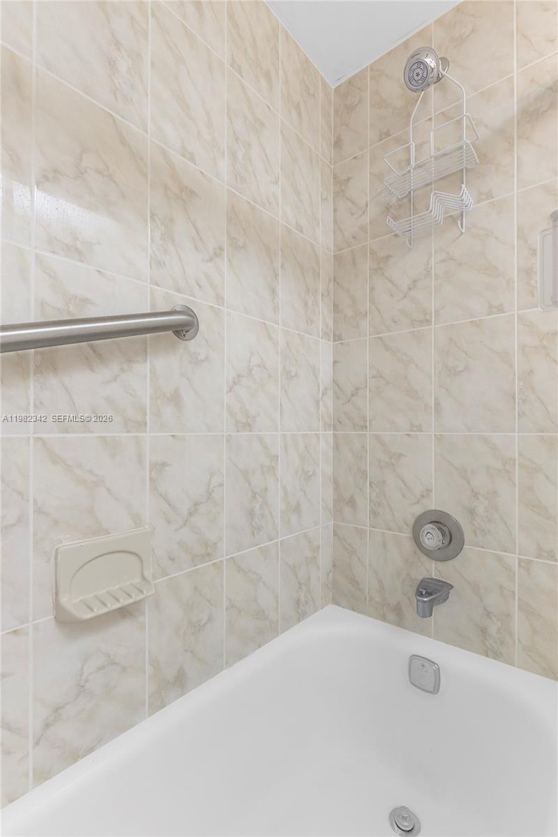 8950 Sunrise Lakes Boulevard 309 Property Photo 18