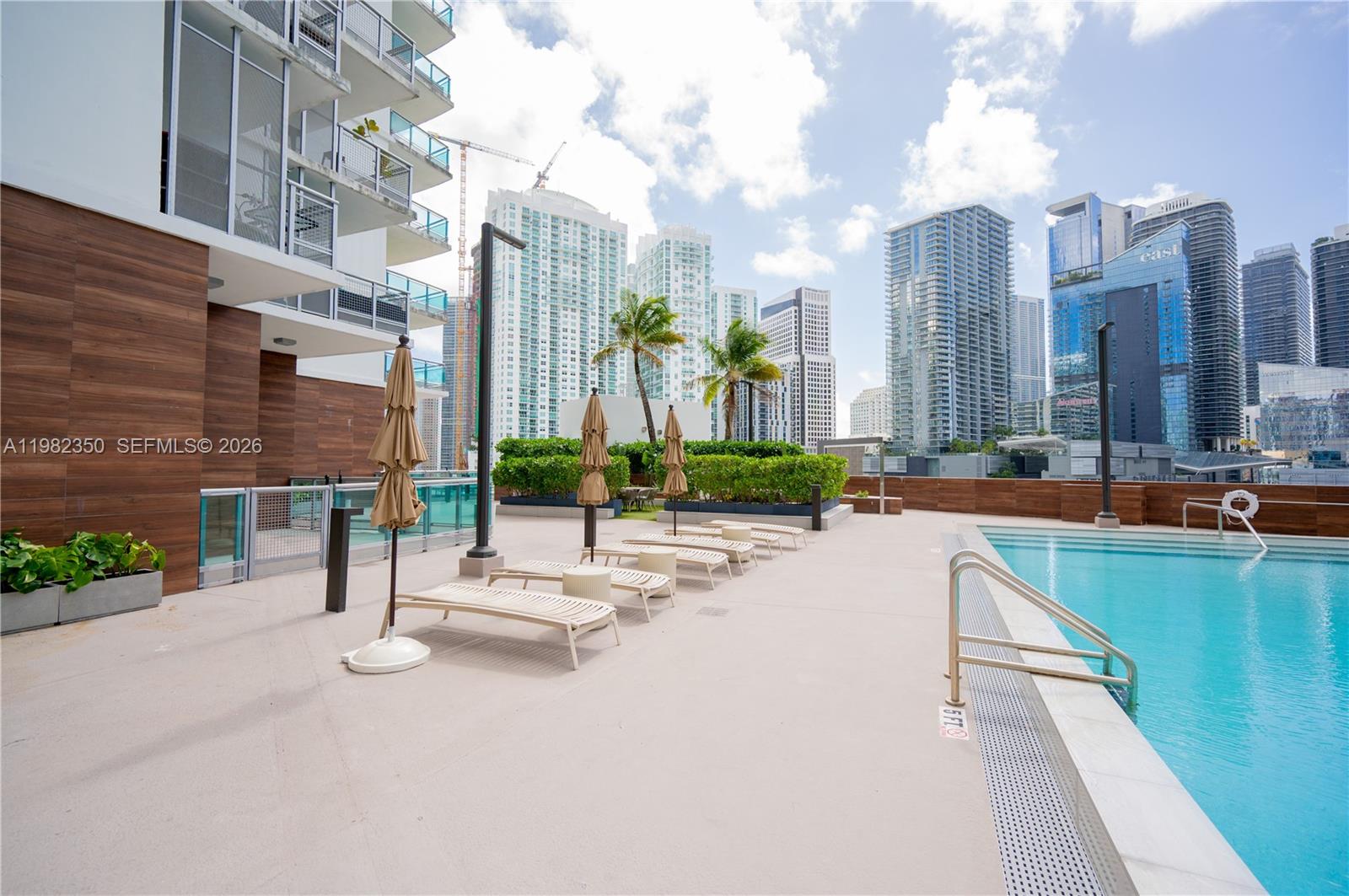 350 S Miami Property Photo 18
