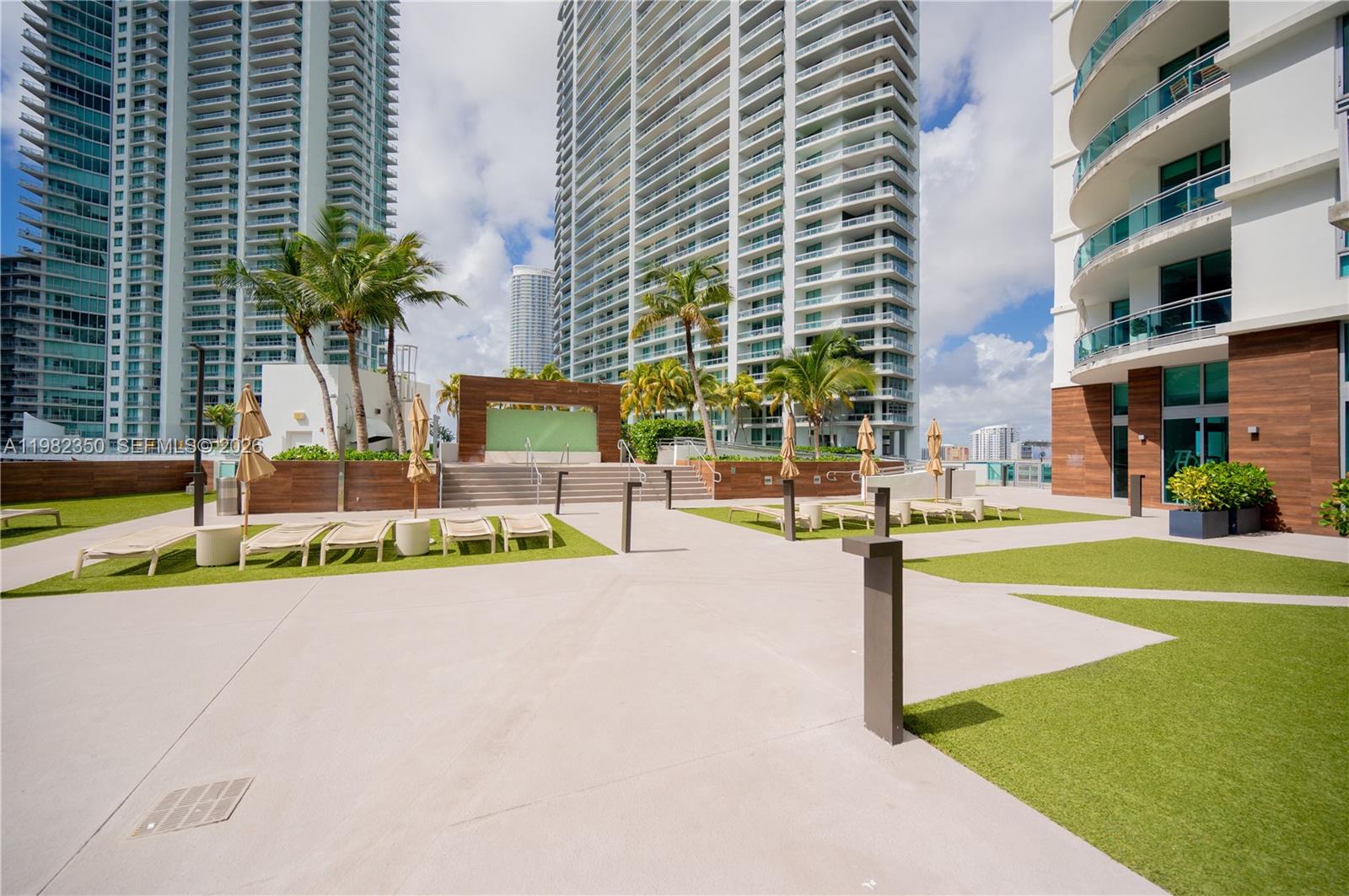 350 S Miami Property Photo 19