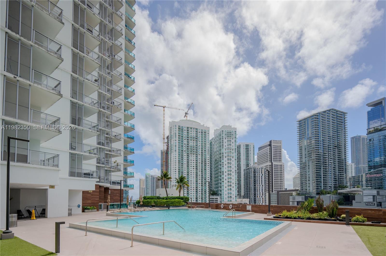 350 S Miami Property Photo 21
