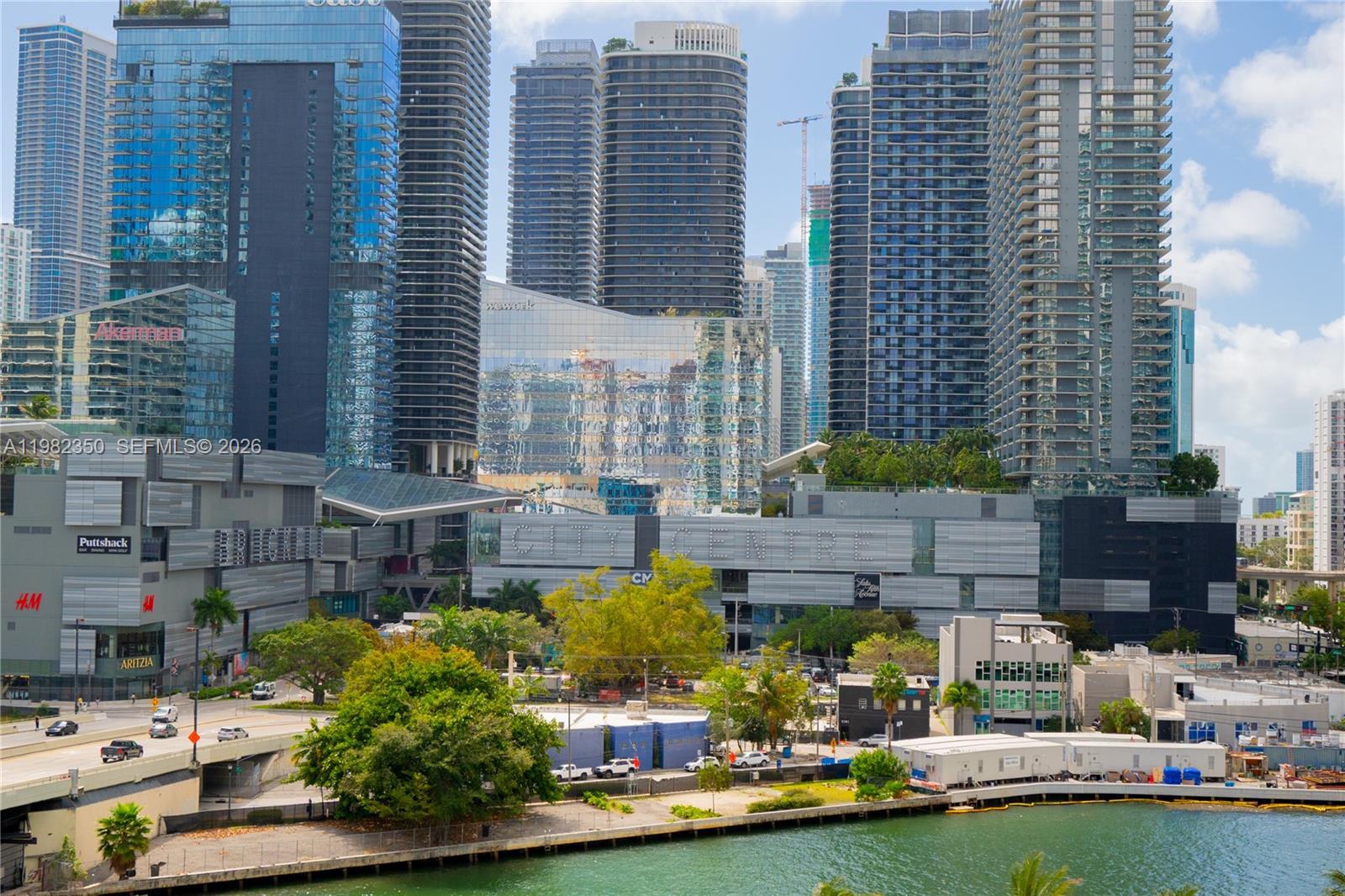 350 S Miami Property Photo 24