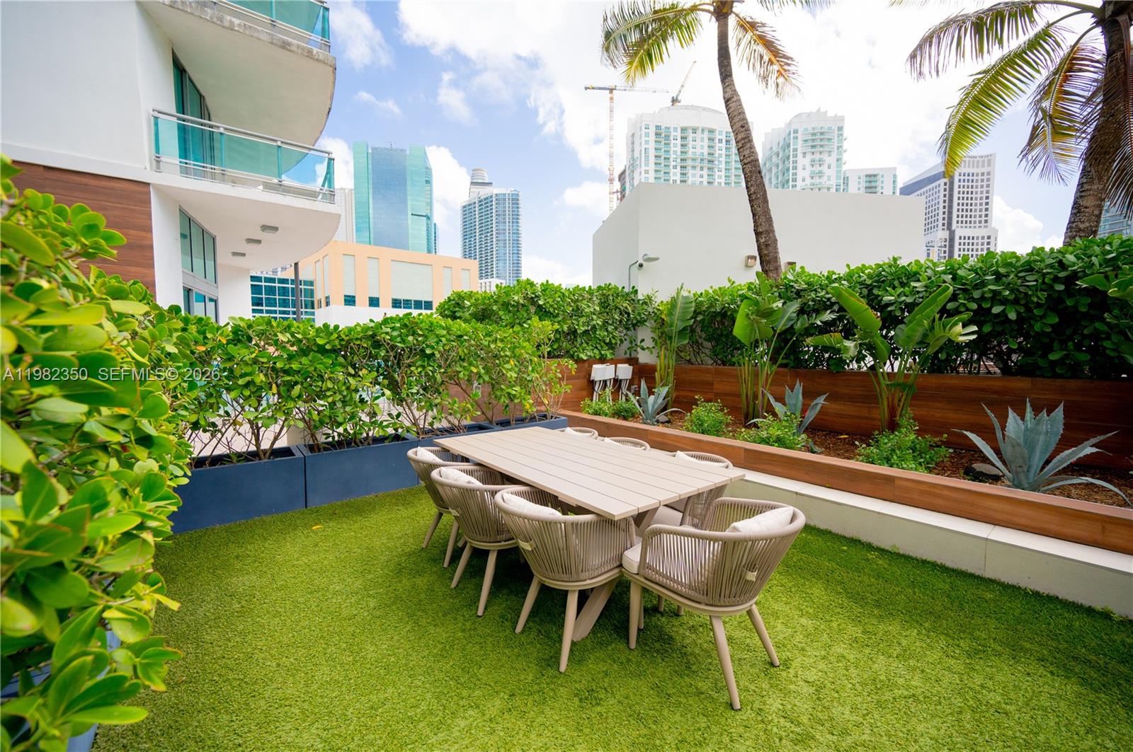 350 S Miami Property Photo 26