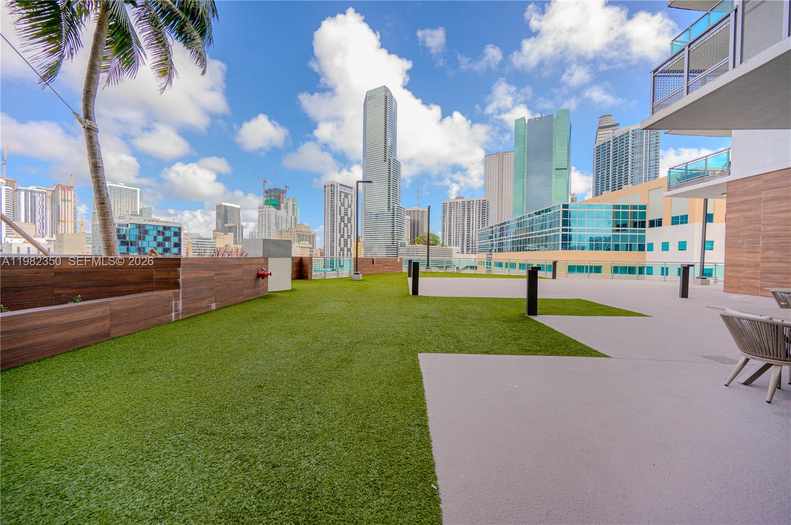 350 S Miami Property Photo 28