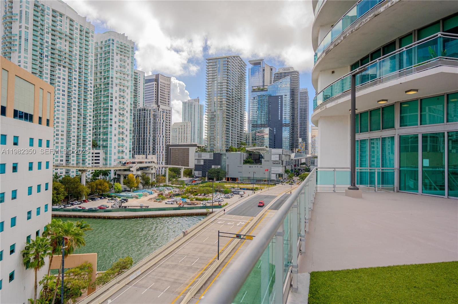 350 S Miami Property Photo 32