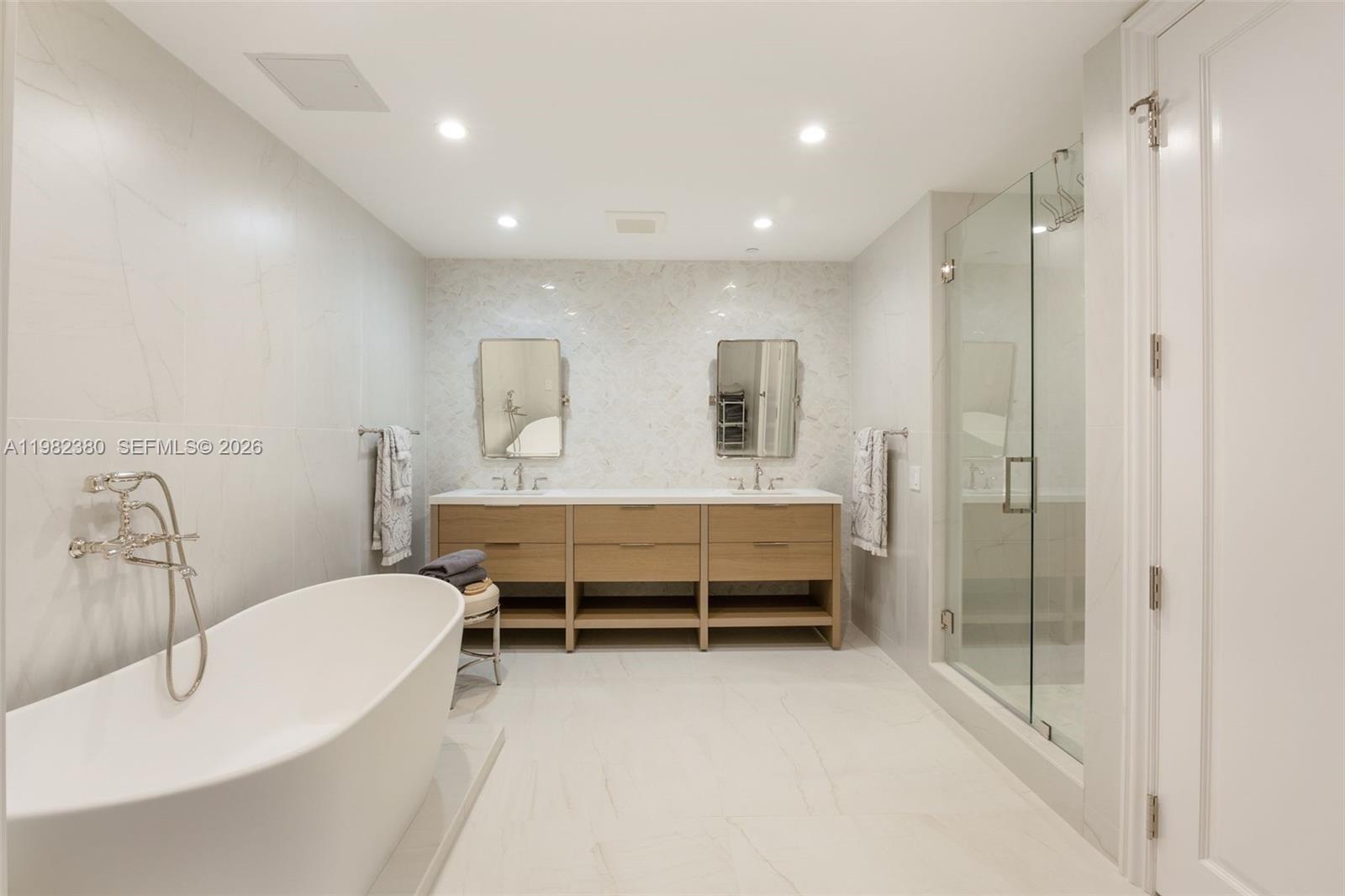 10295 Collins Avenue 2203 Property Photo 10