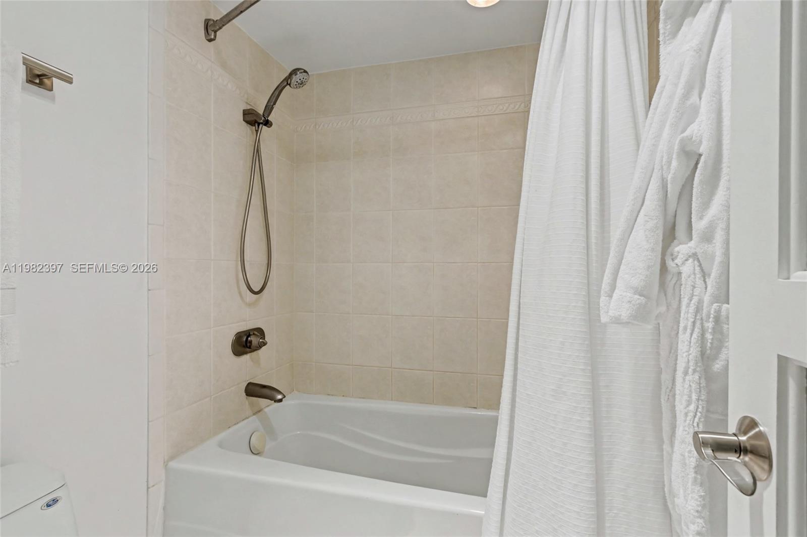 1201 River Reach Drive 102 Property Photo 36