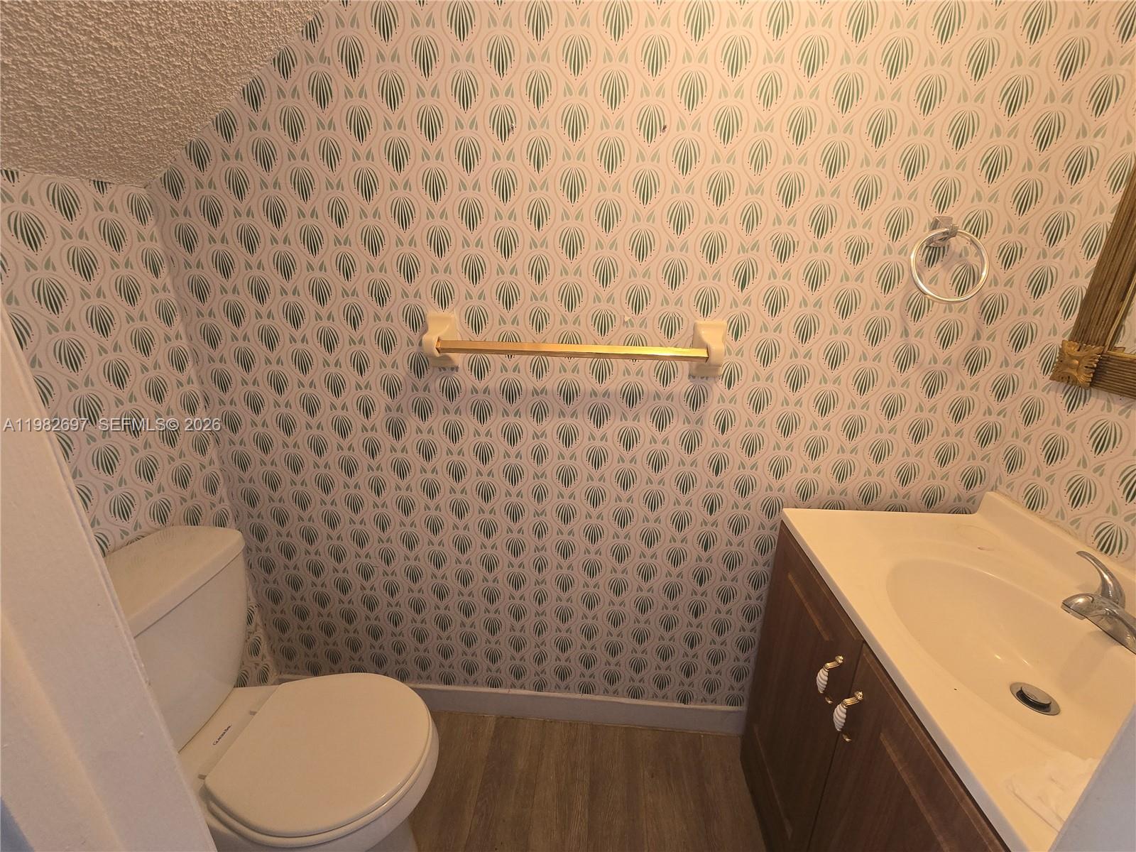 A11982697 Property Photo 7