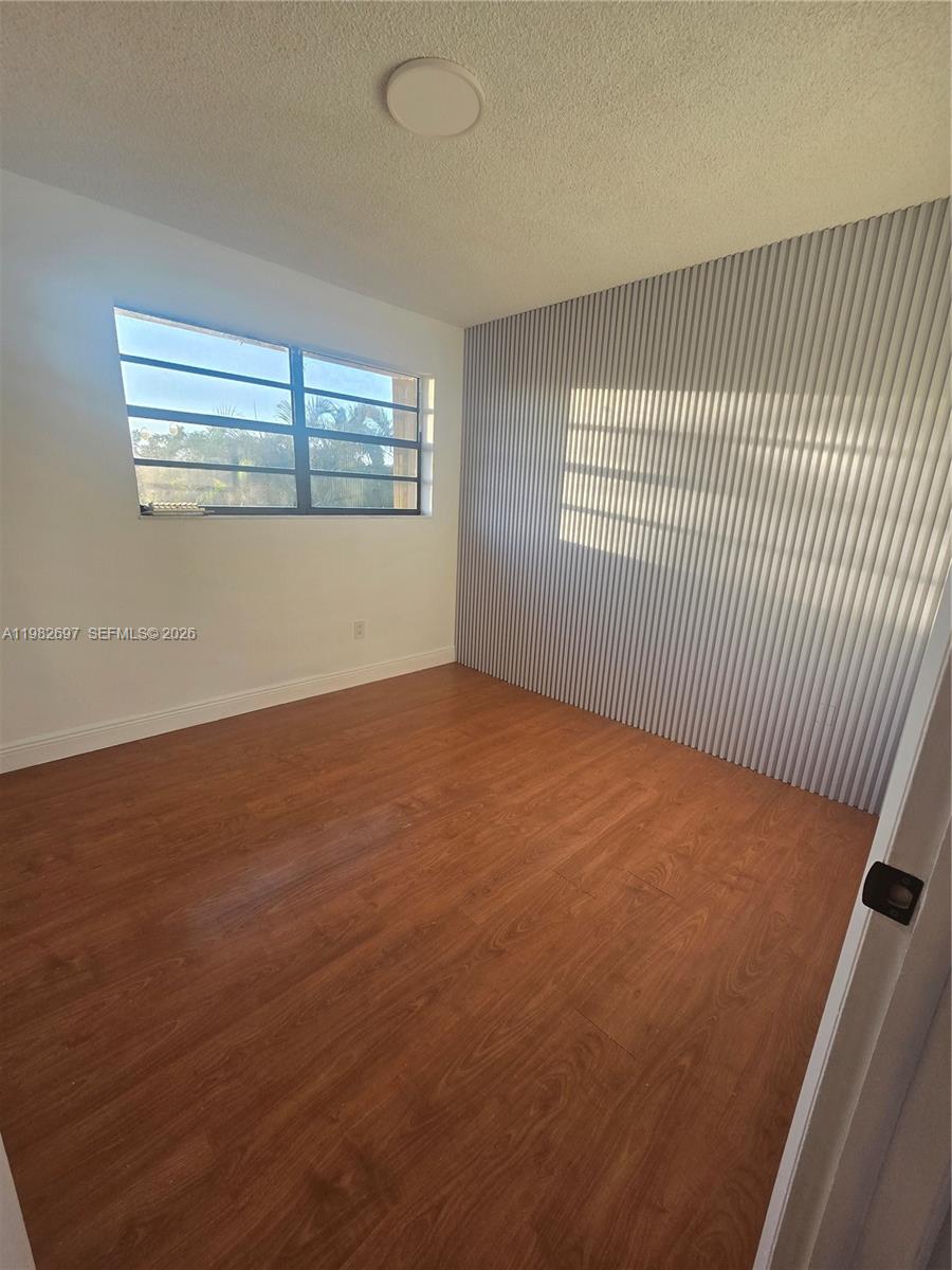 A11982697 Property Photo 14