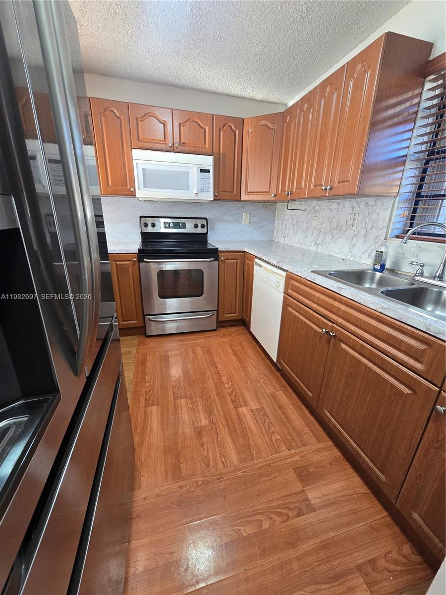 A11982697 Property Photo 27