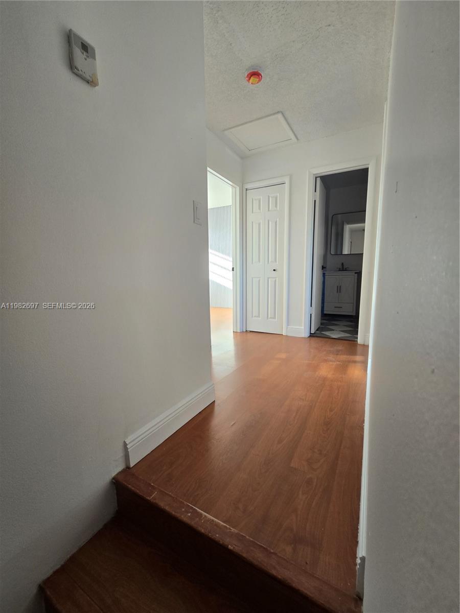 A11982697 Property Photo 30