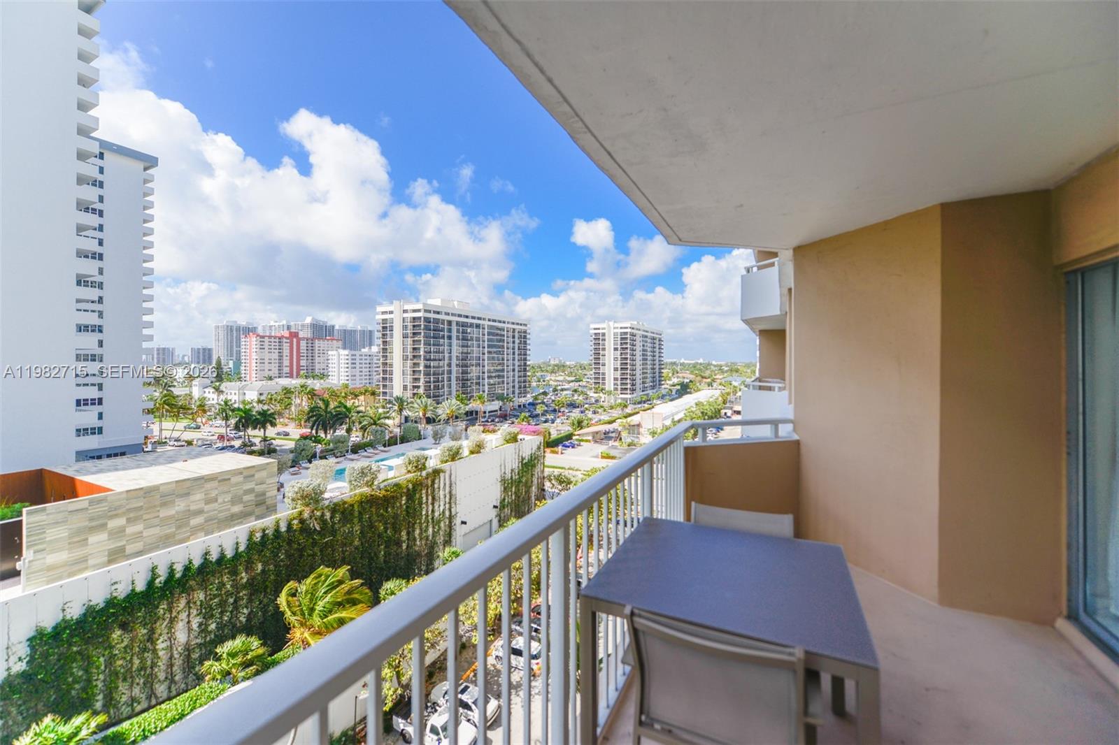 1980 S Ocean Drive 7a Property Photo 4