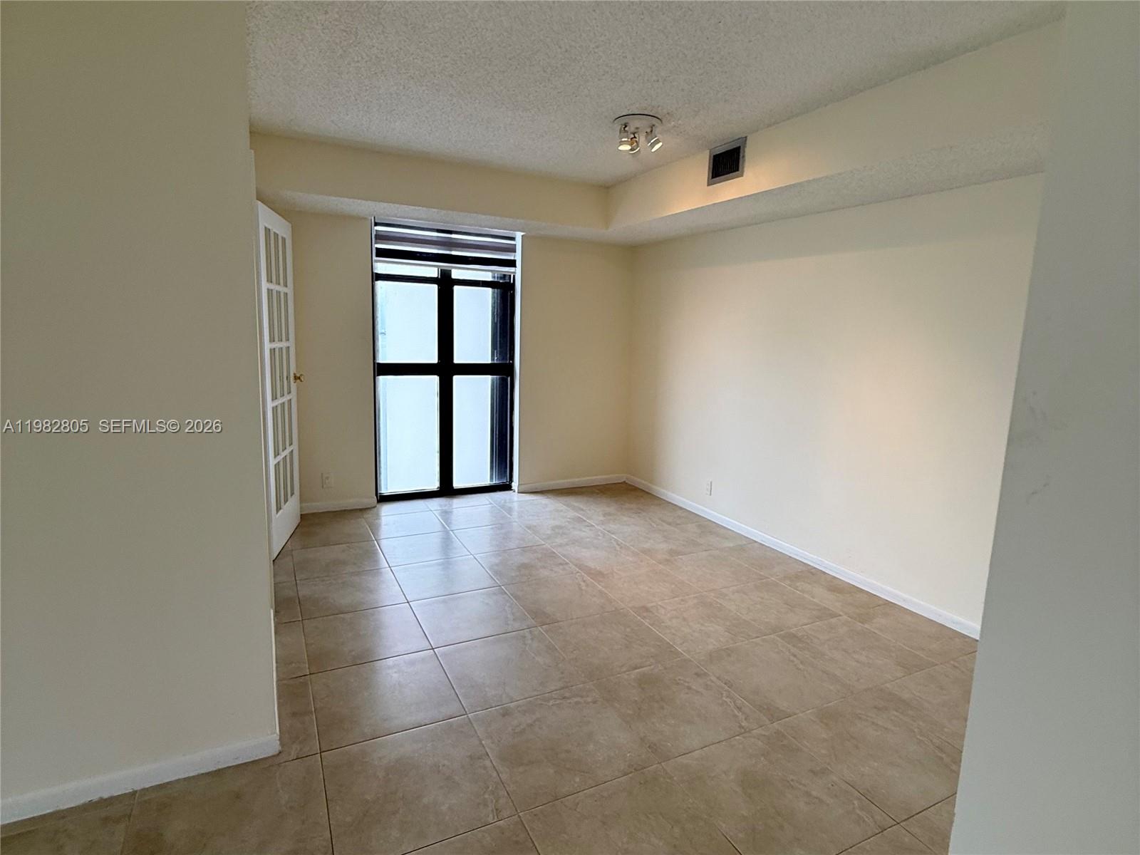 4000 Towerside Terrace 1401 Property Photo 10