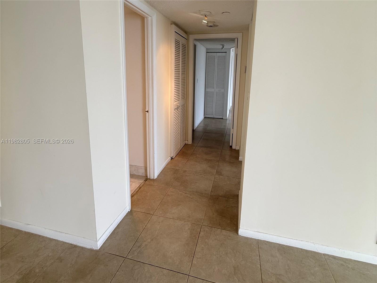 4000 Towerside Terrace 1401 Property Photo 14