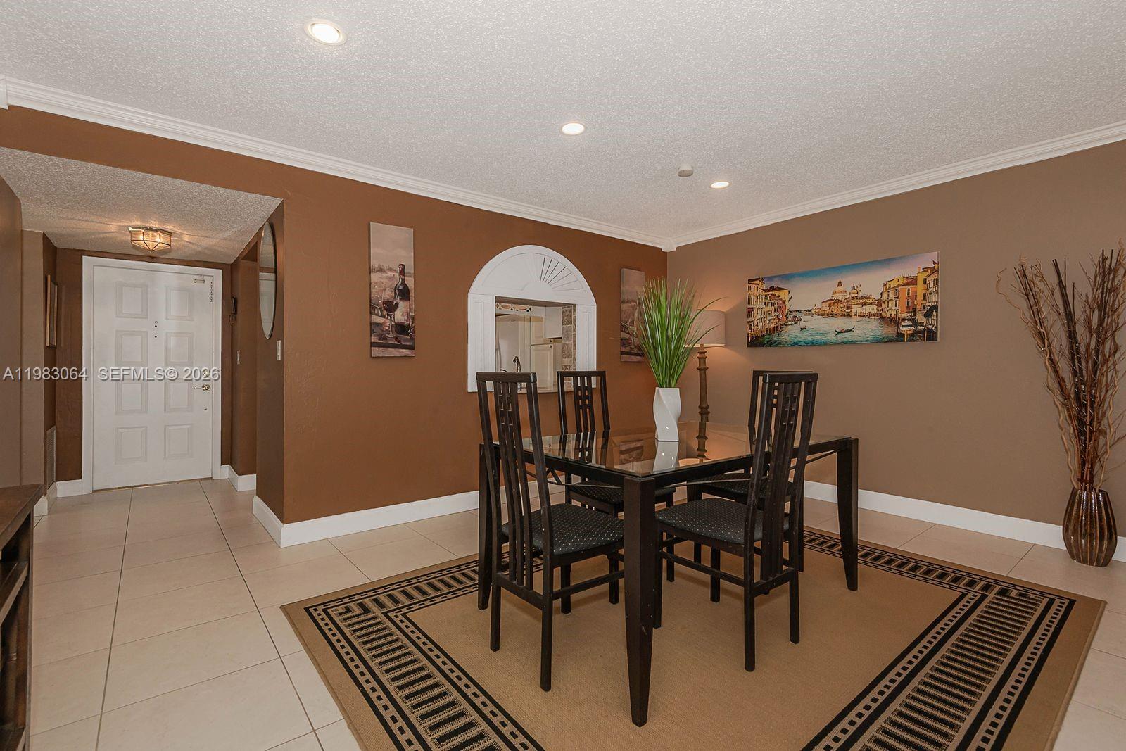 4270 Nw 40th Street 201 Property Photo 6