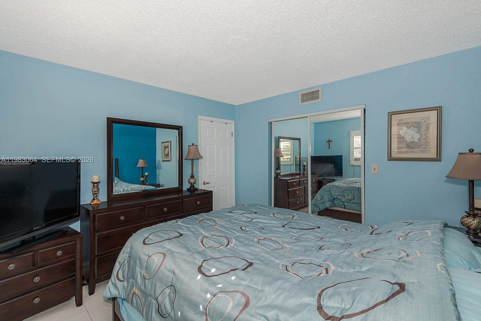 4270 Nw 40th Street 201 Property Photo 17