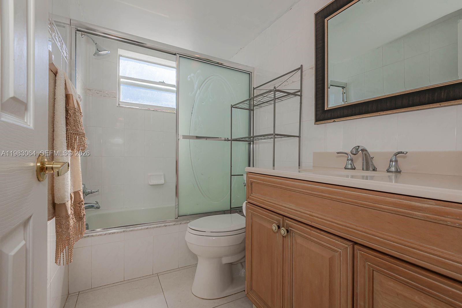 4270 Nw 40th Street 201 Property Photo 18